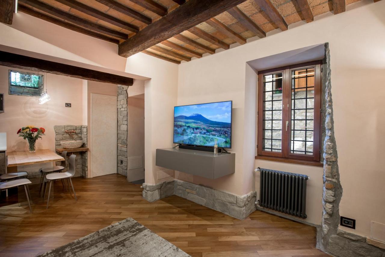 B&B Luxury Apartment Suite Gubbio 2 Camere E Divano Letto Экстерьер фото